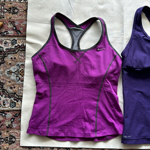 Nike Racerback Tank Tops W/ Built In Bra Bundle of Two Sze Medium - Picture 8 of 15
